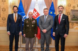 Generál Cavoli pricestoval na 20. výročie vstupu Slovenska do NATO, nazval ho odhodlaným spojencom