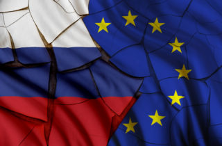 Súdny dvor EÚ rozhodol v prospech dvoch ruských podnikateľov, na ktorých boli uvalené sankcie
