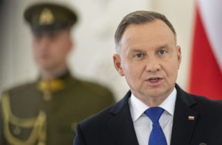 Poľskí zákonodarcovia pracujú na návrhoch uvoľňujúcich interrupčné pravidlá, liberalizácia však musí prejsť aj cez prezidenta