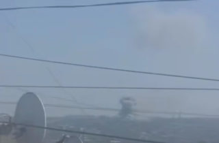 Ukrajinská armáda leteckým úderom zasiahla ruské veliteľské stanovište v Luhansku (video)