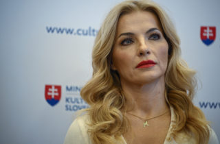 Šimkovičová ostáva ministerkou kultúry, prekvapenie sa v parlamente nekonalo (video+foto)